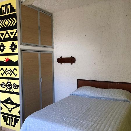 Hostal Perla Mazatlan Exterior photo